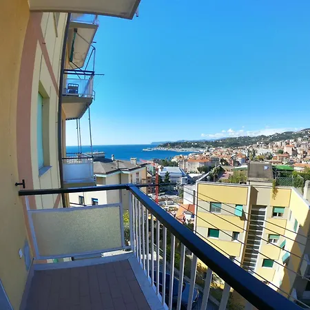 Quadrilocale Italia Con Vista Mare Lejlighed Varazze