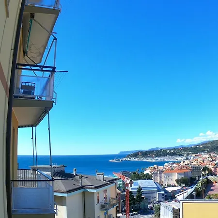 Quadrilocale Italia Con Vista Mare Lejlighed *