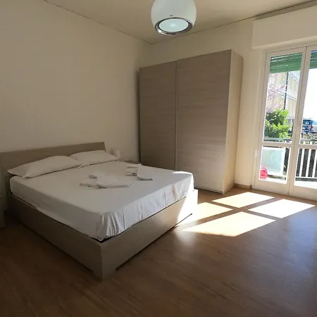 Апартаменты Quadrilocale Italia Con Vista Mare *