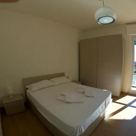Quadrilocale Italia Con Vista Mare Lejlighed *